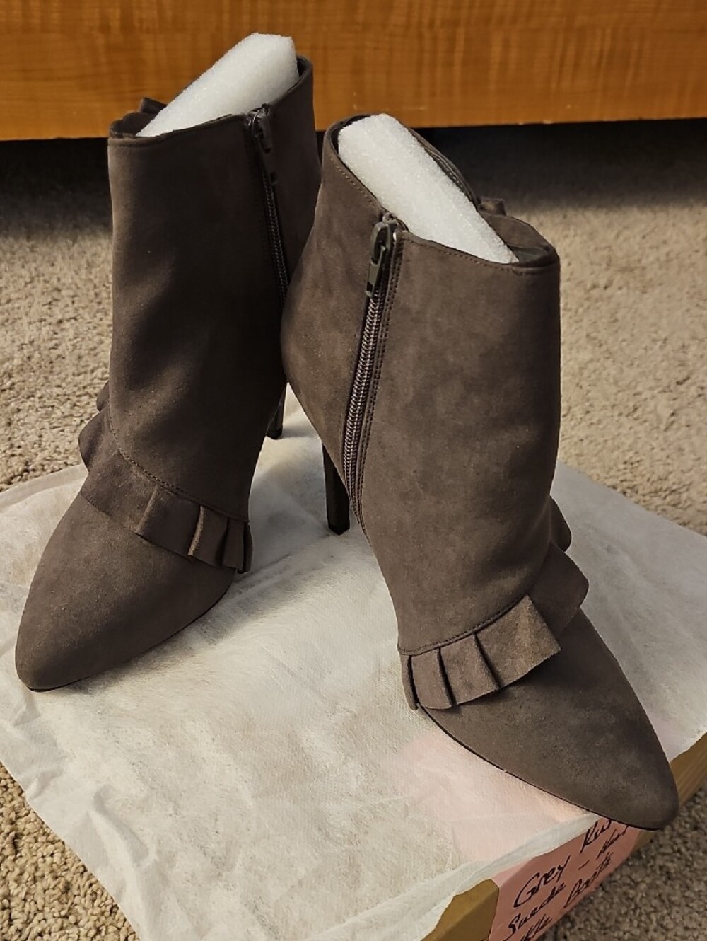 Journee Collection Gray Suede Pointed-Toe Ruffle Ankle Booties - Picture 4 of 10
